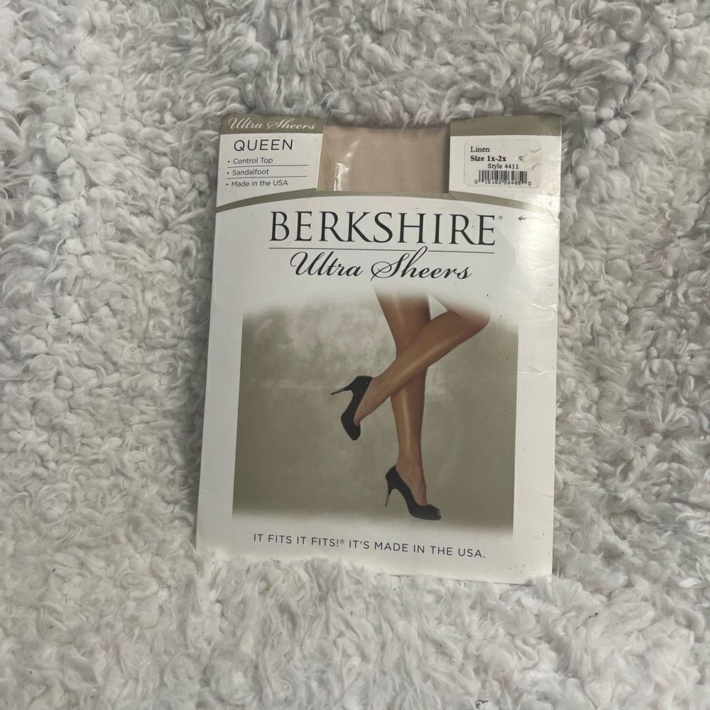 New Plus size Berkshire Ultra Sheers in Light Beige size 1X-2X .